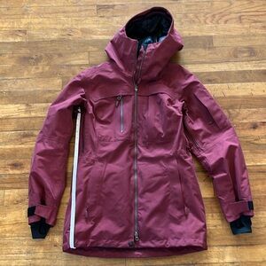Norrona ski jacket women’s small